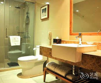Heyi Hotel Hefei Changjiang Middle Road Экстерьер фото
