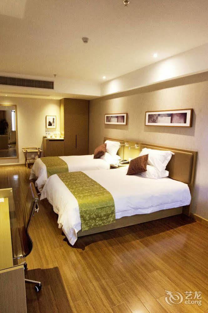 Heyi Hotel Hefei Changjiang Middle Road Экстерьер фото