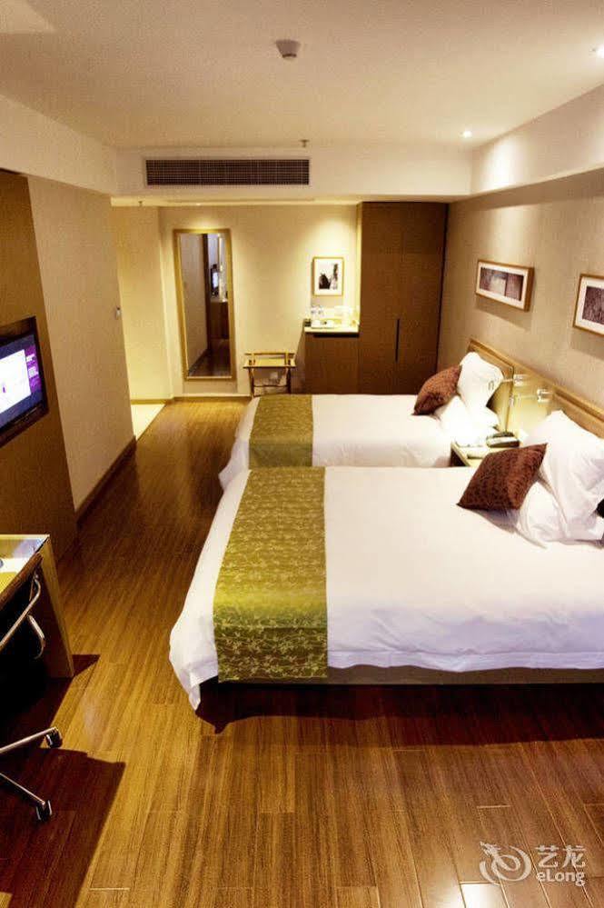 Heyi Hotel Hefei Changjiang Middle Road Экстерьер фото